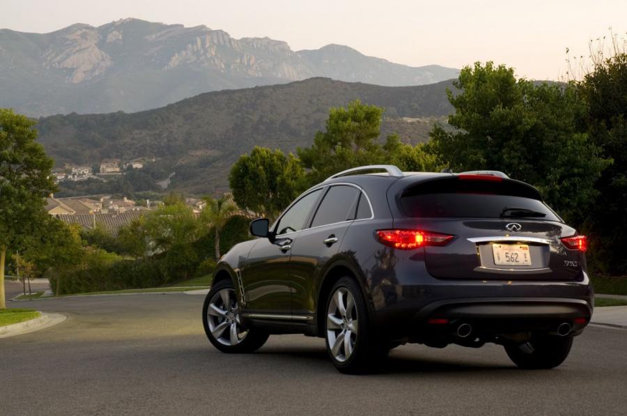  Infiniti FX50 2009 года  (фото 101 из 110)